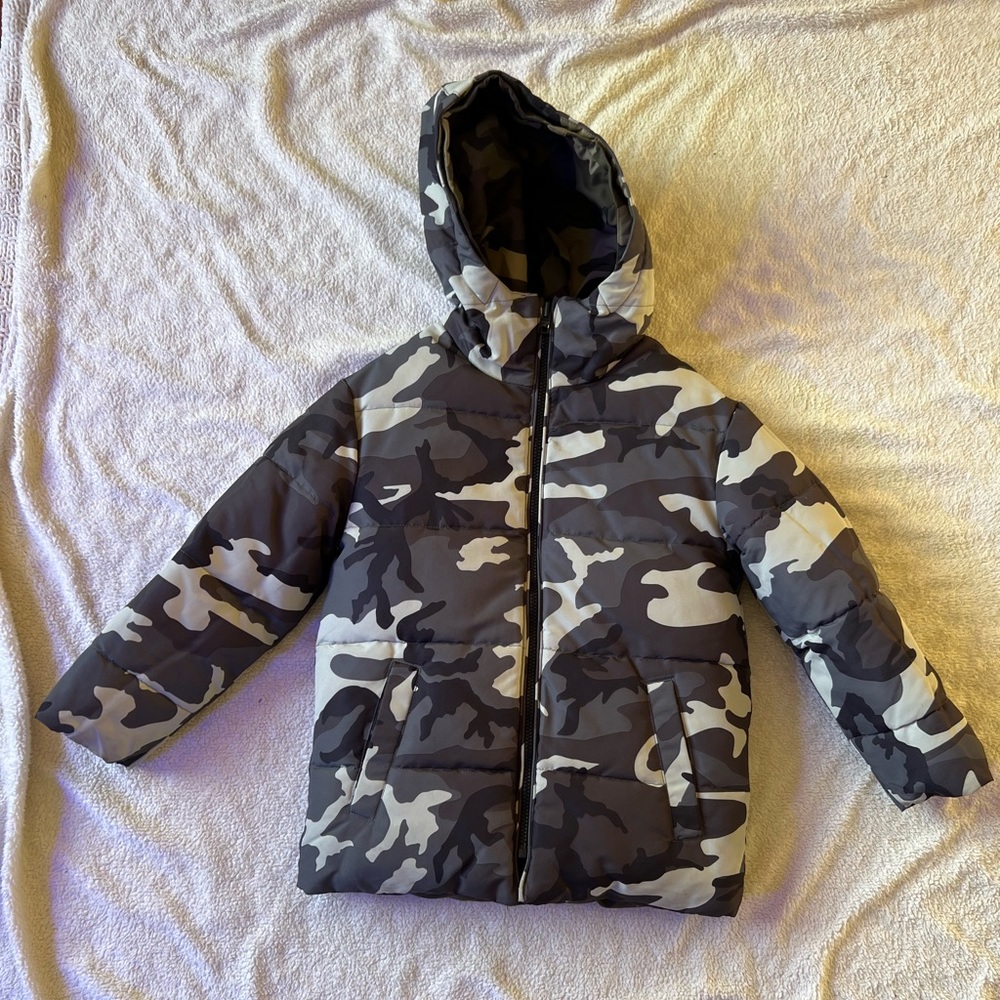 Zara boys puffer jacket, size 7.
